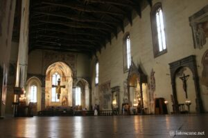 Photo de l'intérieur de San Francesco à Arezzo