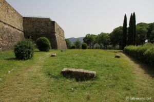 Vue du parc de la forteresse à Arezzo