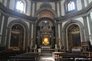 Photo de l'intérieur de la basilique de la Vierge de l'Humilité à Pistoia