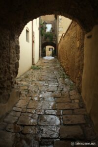 Photo des rues du centre historique de Bibbona 