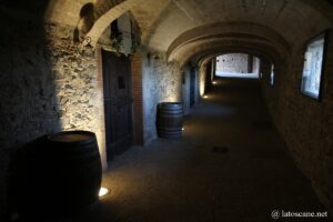 Photo de la rue voutée de Castellina in Chianti