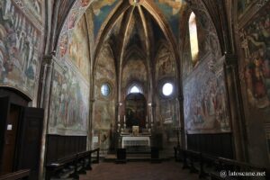 Vue de l'église San Francesco à Volterra