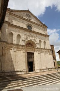 Photo de la façade de Sant'Agostino à Montepulciano