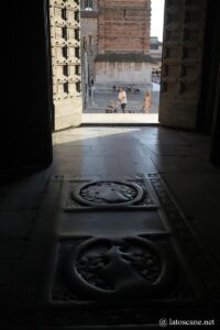 Vue de l'intérieur de Sant'Agostino à Pietrasanta