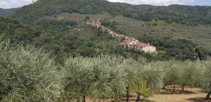 Panorama su Collodi in Toscana