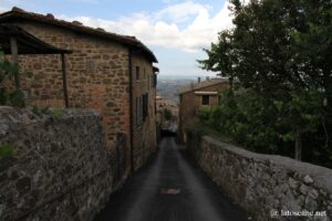 Vue de Montalcino en Toscane