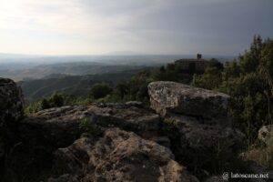 Les balze et les murs étrusques