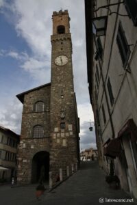 Photo du Palais des Prieurs à Montalcino