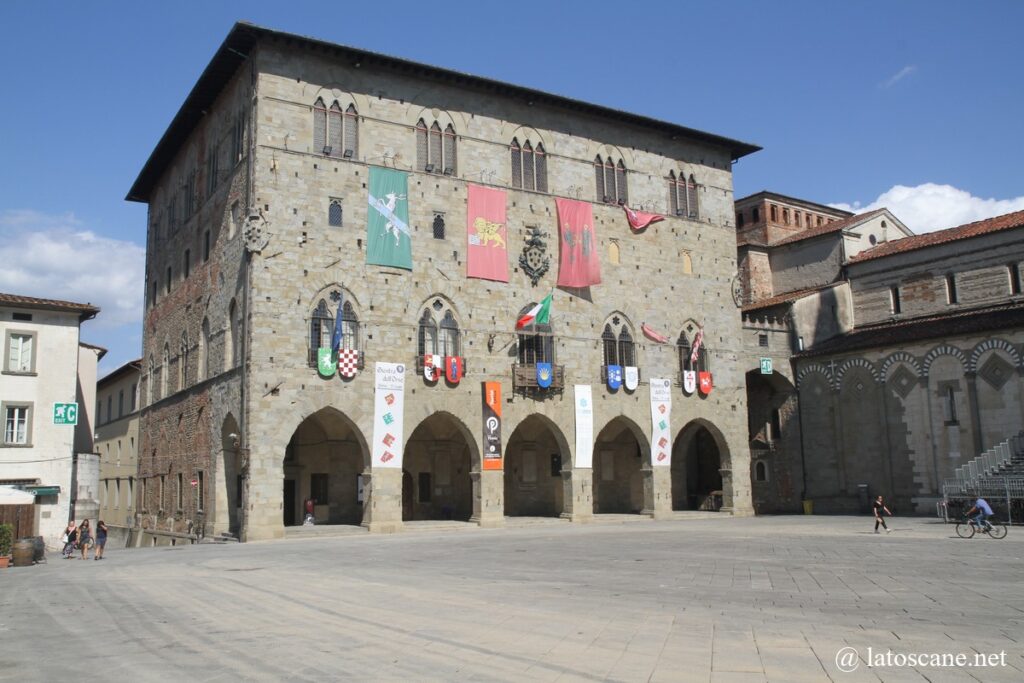 Photo of the Palazzo del Comune of Pistoia