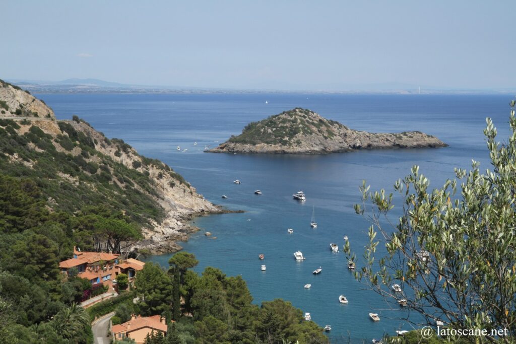 Panorama sur la côte de l'Argentario, Isolotto et Spiaggia Lunga