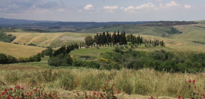 Paysage de la basse vallée d'Elsa en Toscane