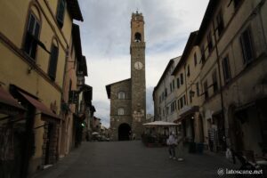 Photo de la Piazza del Popolo à Montalcino