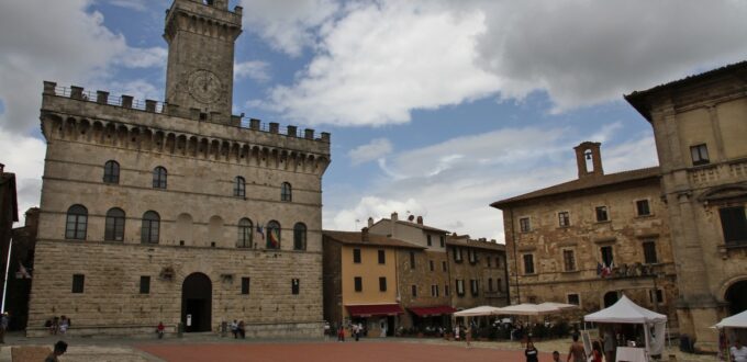 Foto della Piazza Grande, centro di Montepulciano