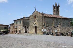 Photo de Monteriggioni en Toscane