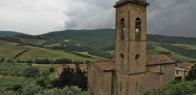 Vue sur San Dalmazio en Toscane