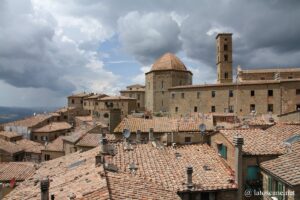 Panorama sur Volterra en Toscane