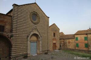 Photo de l'église San Francesco à Lucignano