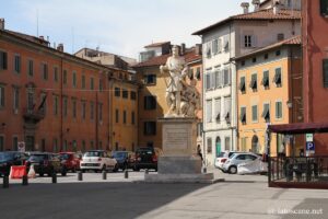 Piazza Carrara à Pise