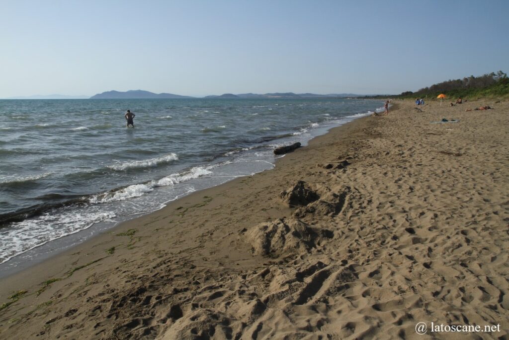 Vue de la plage de la Giannella, Argentario