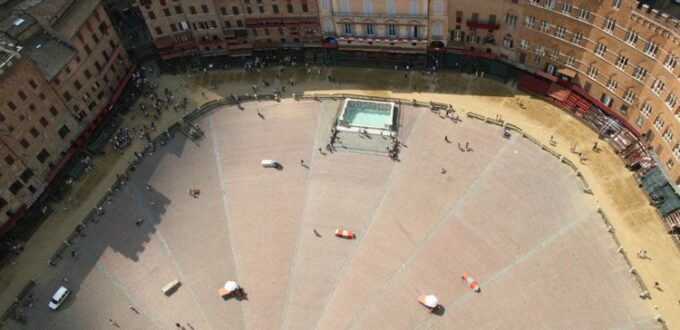 Foto della Piazza del Campo a Siena