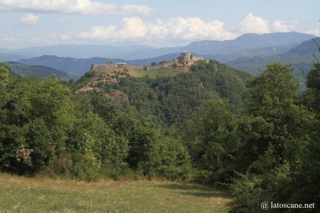 Forteresse de Verrucole en Toscane