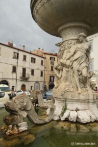 Vue de la Piazza Garibaldi à Manciano