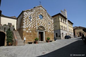 Photo de l'église des Santi Pietro e Andrea à Trequanda