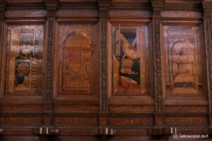 Photo chœur en bois marqueté de Fra' Giovanni de l'abbaye de Monte Oliveto