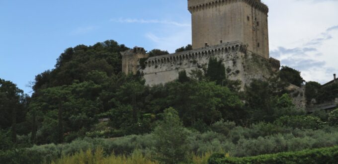 Photo du château de Sarteano