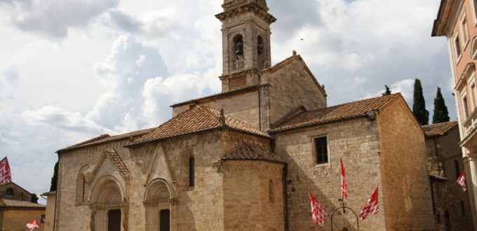 Veduta della Collegiata dei Santi Quirico e Giulitta