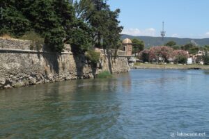 Photo des murs et bastions d'Orbetello