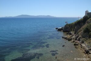 Vue de la plage de Talamone